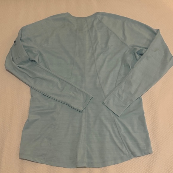 Athleta Sky Blue Top - Picture 7 of 7